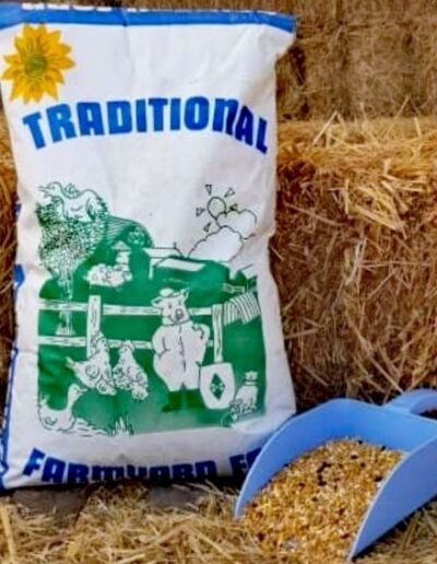Country Warehouse bag of poultry corn